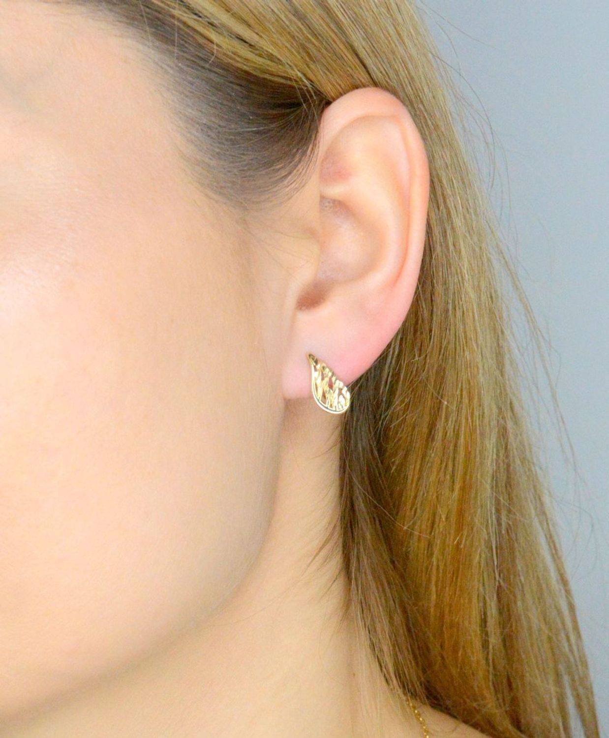 Złote kolczyki damskie 375 grawerowane skrzydełka KL 8546A 375.jpg